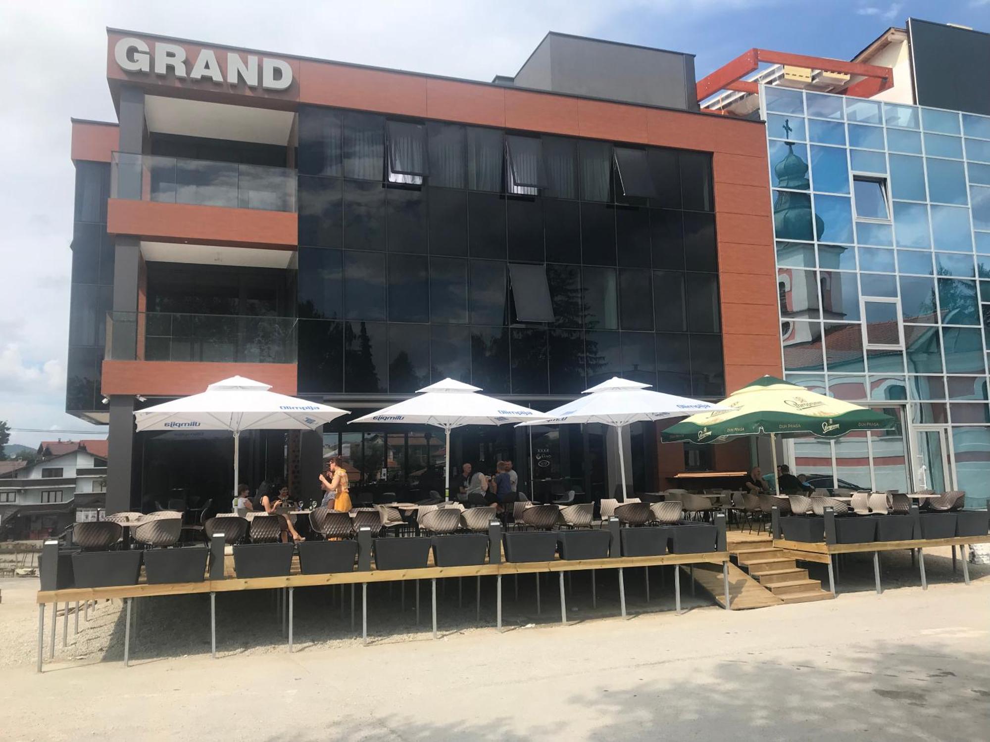 Motel Grand Velika Kladusa Dış mekan fotoğraf