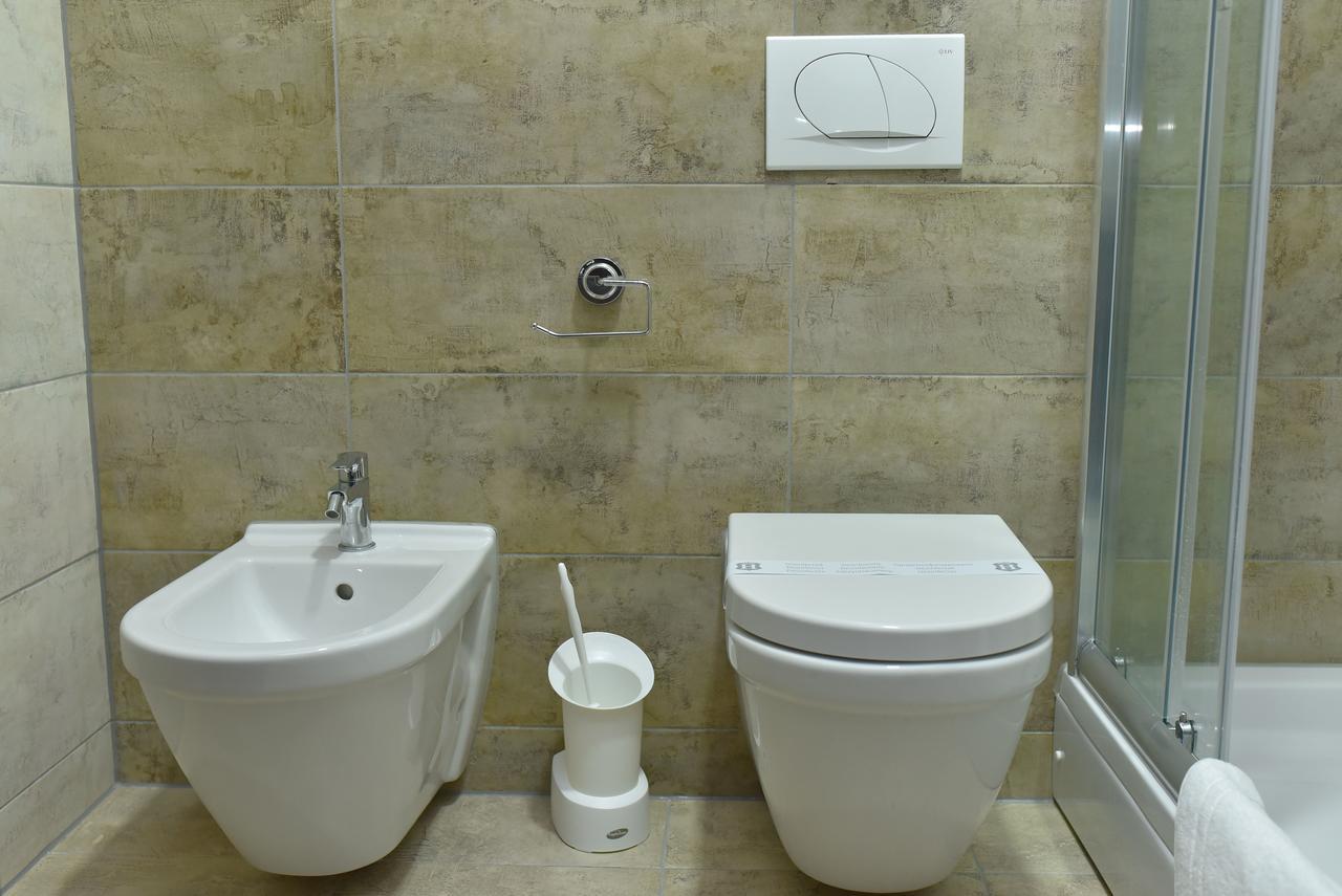 Motel Grand Velika Kladusa Dış mekan fotoğraf
