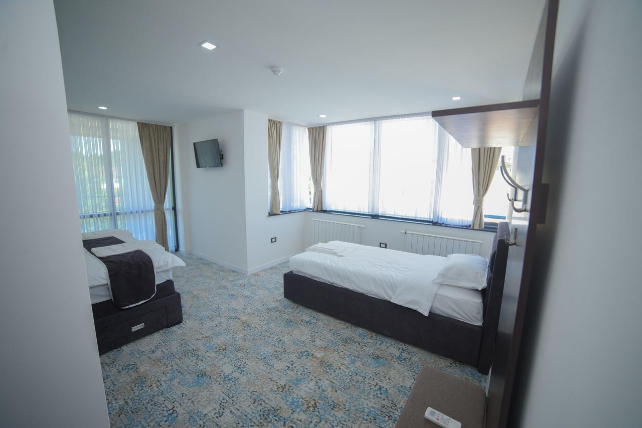 Motel Grand Velika Kladusa Dış mekan fotoğraf