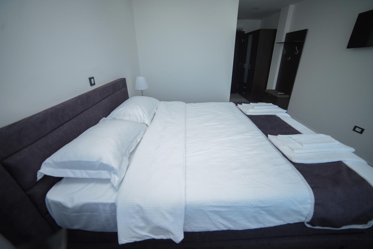 Motel Grand Velika Kladusa Dış mekan fotoğraf